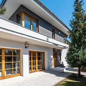 Serenity With Garden Jacuzzi Villa Prag